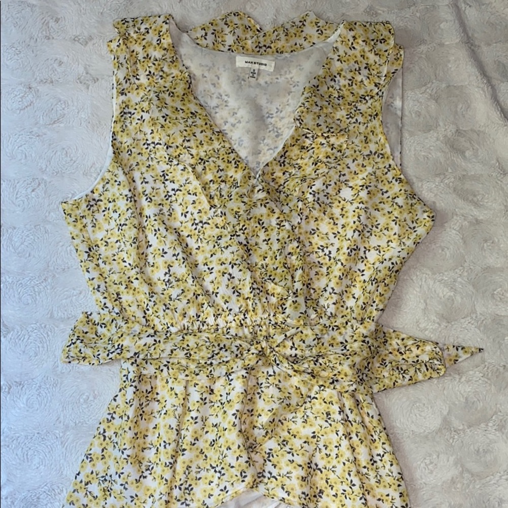 Max Studio Summer Blouse - Picture 1 of 4